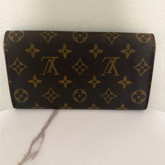 Louis Vuitton Brown Monogram Wallet - Picture 2 of 10